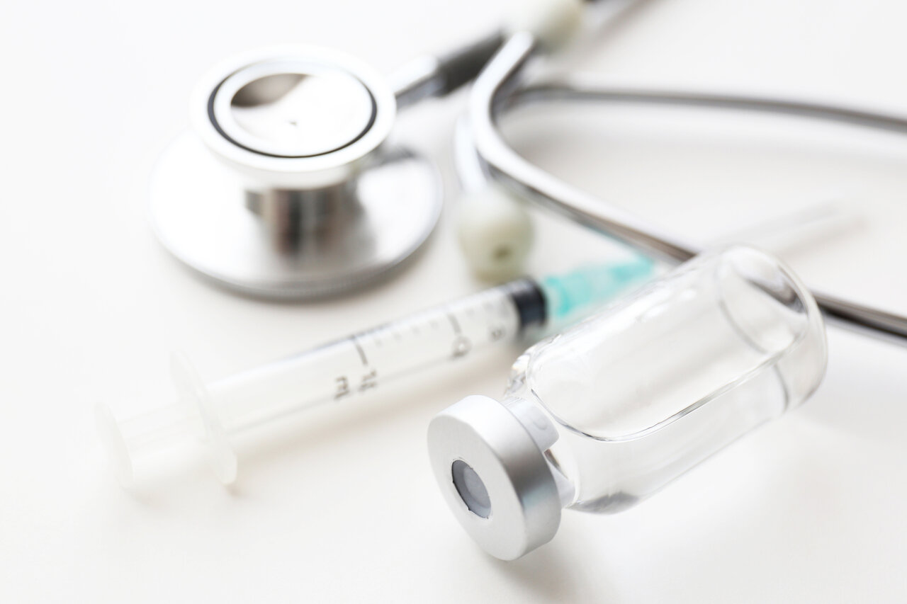 カバー画像:［医療提供体制］ 病院5割超で消費税補填不足、補填率に「バラツキ」　四病協