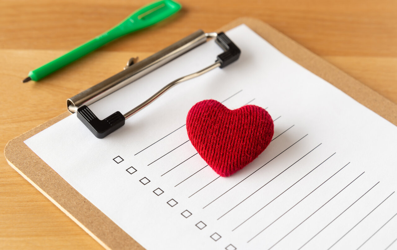 カバー画像:［医療提供体制］ 「2025年度の日本病院会の取組」、5項目の具体的要望を提出