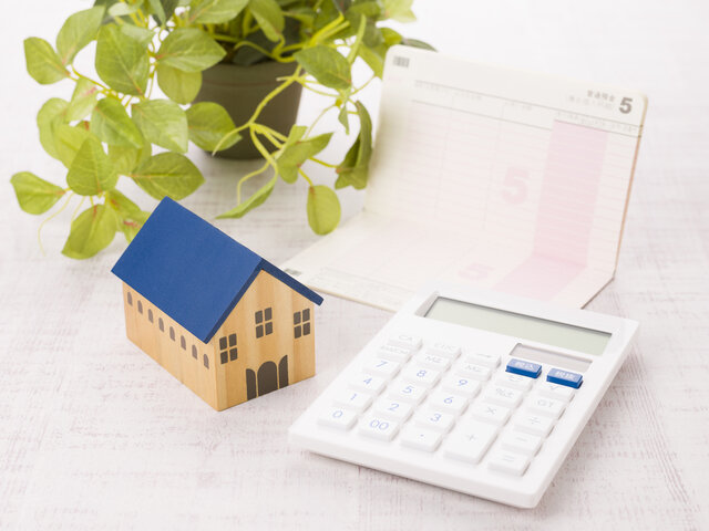 アイキャッチ:［介護］ 介護事業経営概況調査を報告、24年度赤字の事業所は37.5％　厚労省