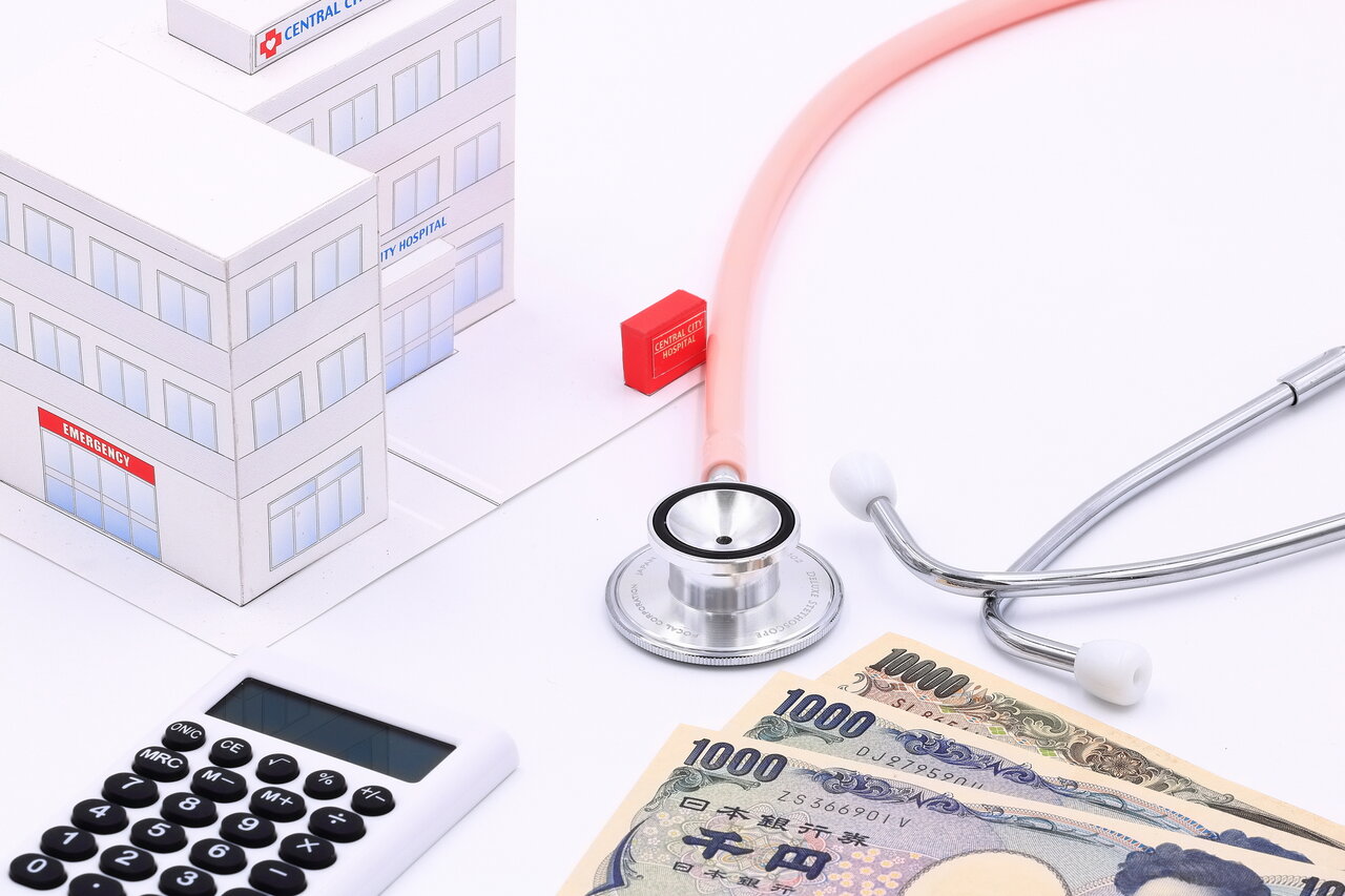 カバー画像:［診療報酬］ 26年度診療報酬改定率＋3.09％、賃上げと物価高対応に重点配分