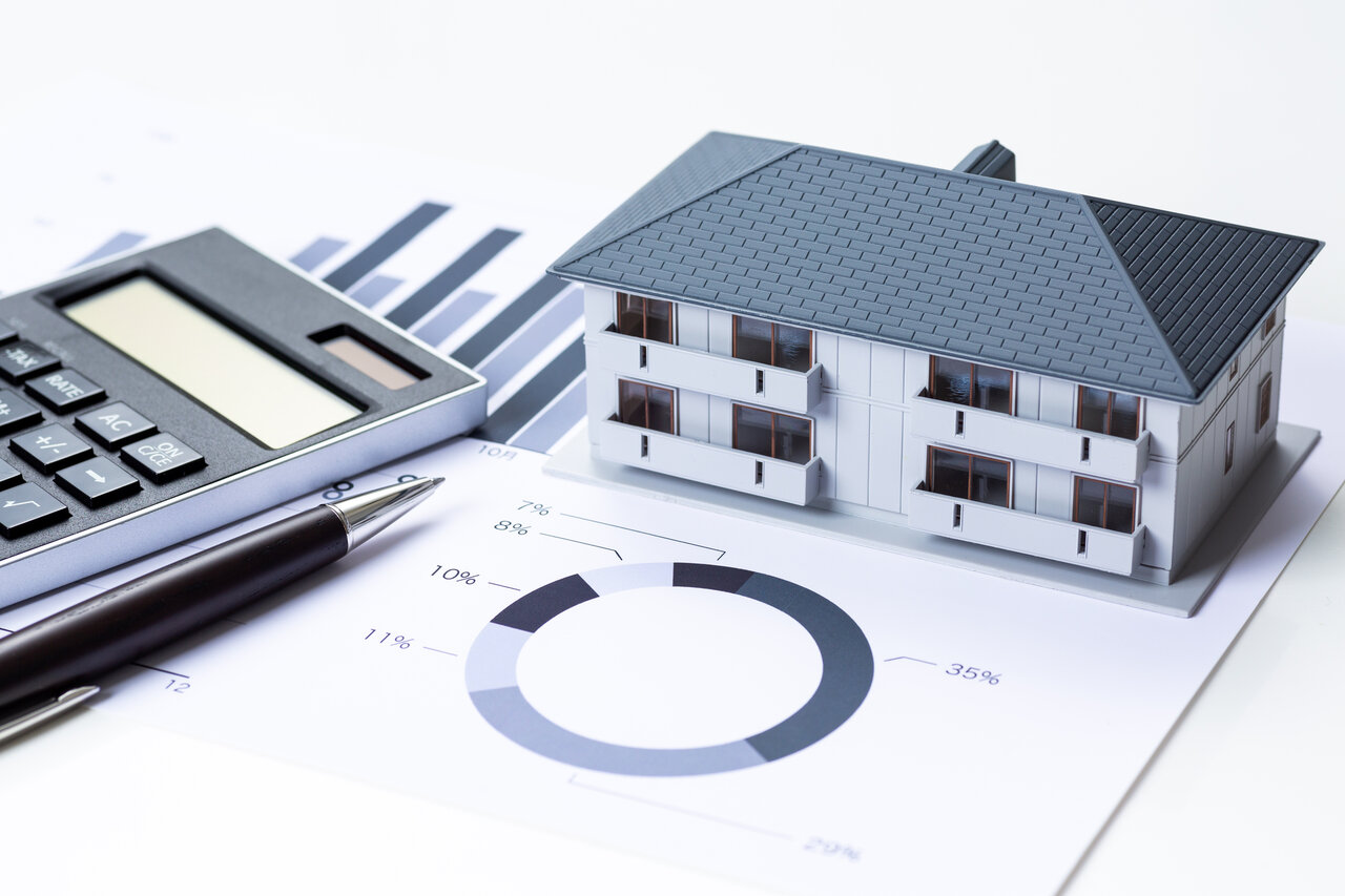 カバー画像:［介護］ 26年度臨時介護報酬改定、概要を社保審・介護給付費分科会に報告