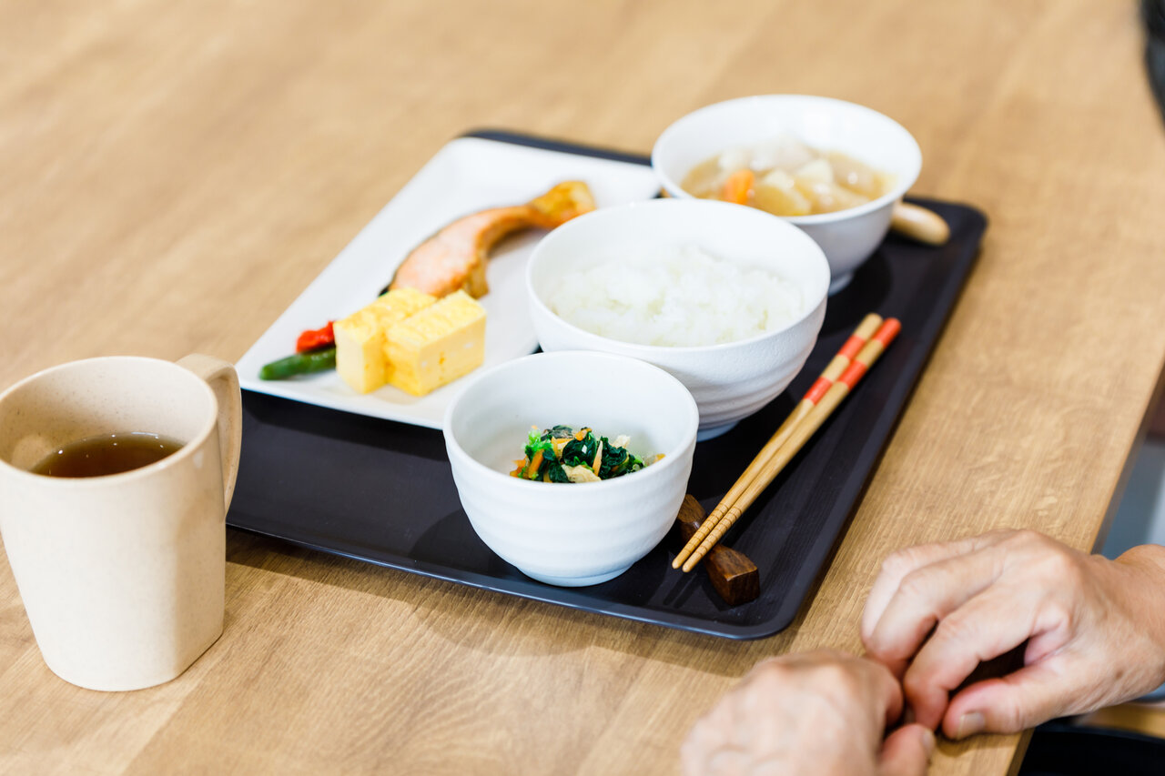 カバー画像:［介護］ 27年度介護報酬改定に向け介護経営実態調査案を提示　厚労省