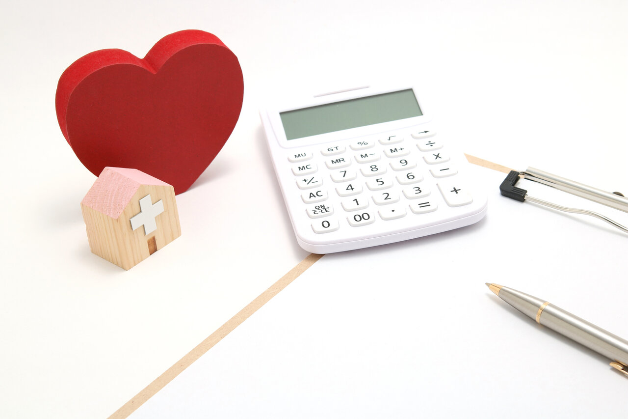 カバー画像:［介護］ 介護経営の協働化・大規模化、進め方ガイドラインを公表　厚労省