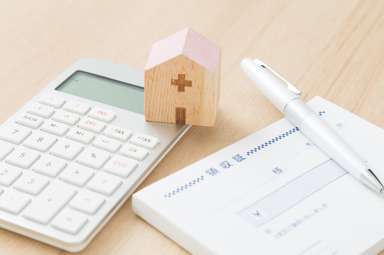 カバー画像:［医療費］ 24年度の健保組合医療費は5.4兆円、前年度から589億円増