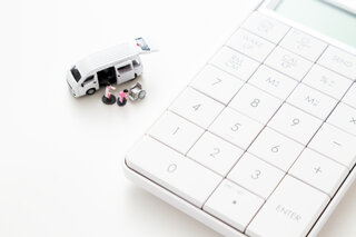 アイキャッチ:［介護］ 介護報酬、診療報酬に足並みを揃えて26年6月に見直しへ　厚労省