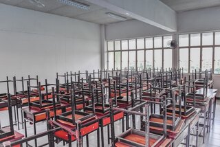 アイキャッチ:食中毒事案の発生を受け対策強化！熊取町が学校給食再開へ