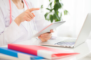 アイキャッチ:［診療報酬］ ベースアップ評価料、届出状況や注意点などを解説　日本医師会